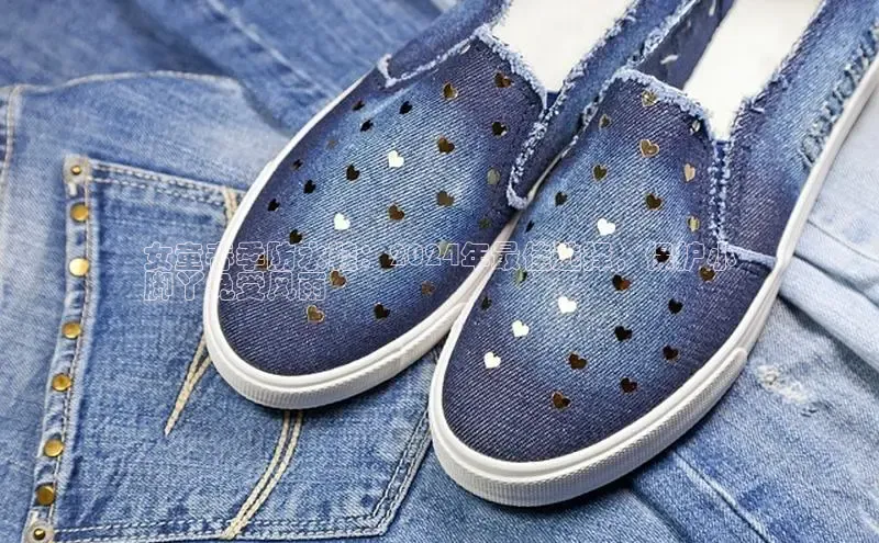 意昂体育百度信誉女童春季防水鞋：2024年最佳选择，保护小
脚丫免受风雨